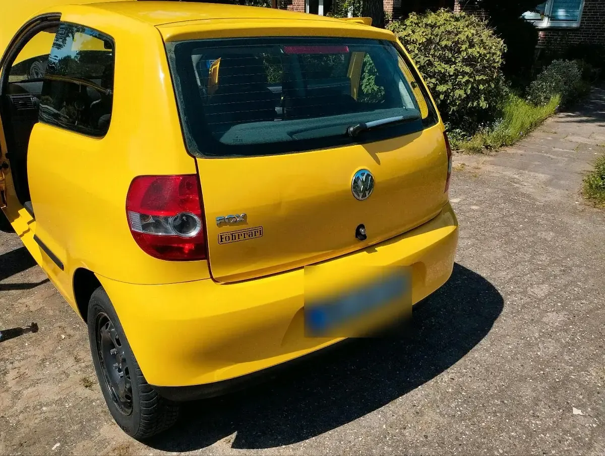 Gebraucht VW Fox 54 PS (39 kW) 2005 Gelb Kleinwagen