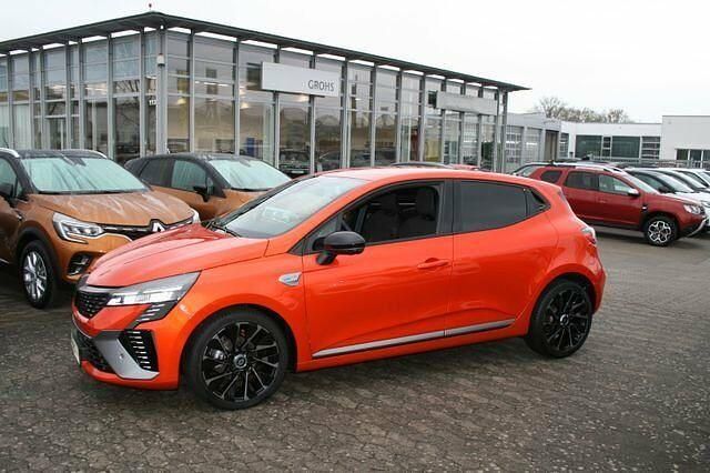 Gebraucht Renault Clio V Bose Edition 91 PS (66 kW) 2024 Orange (valencia orange) Limousine