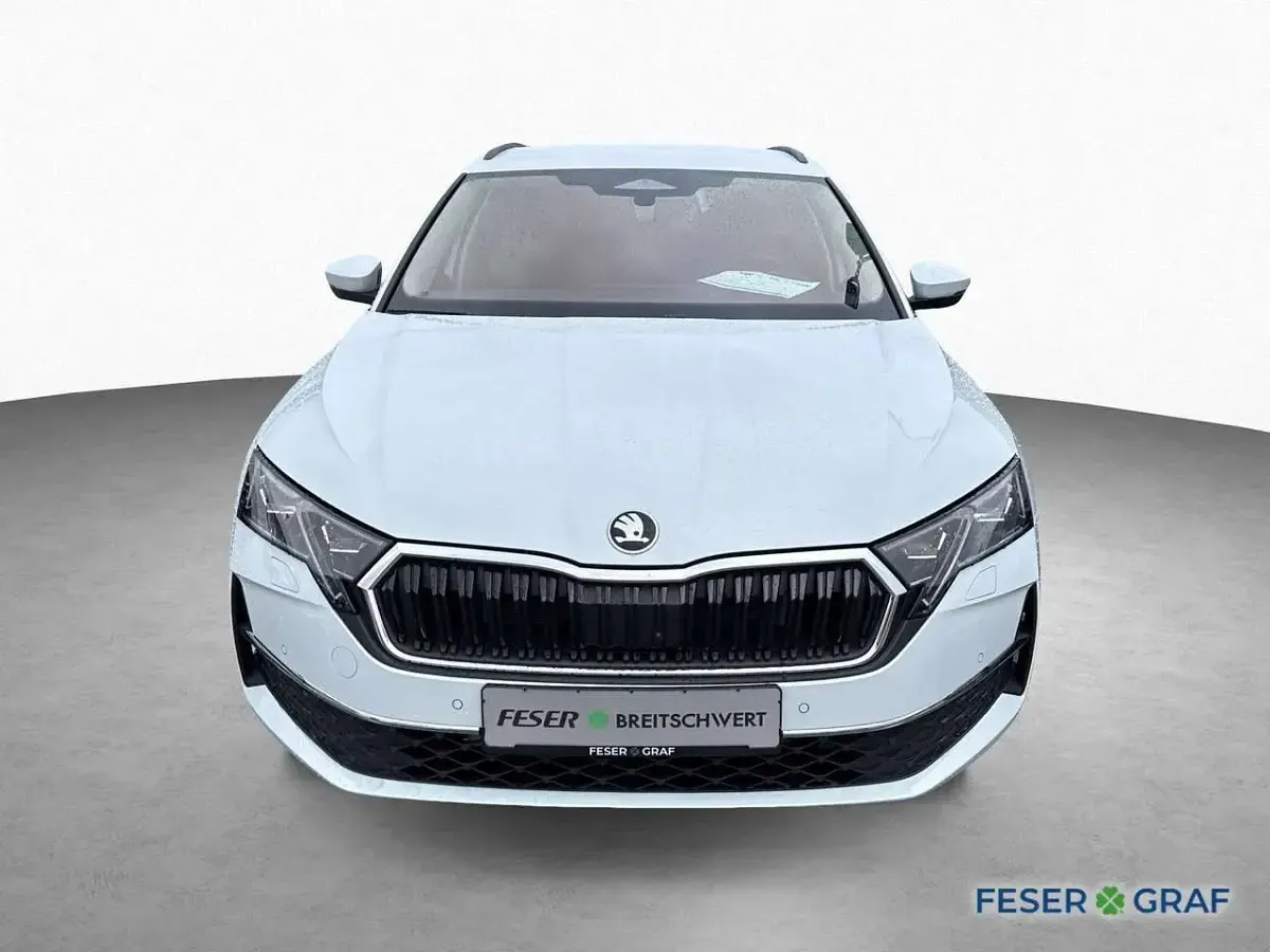 Nowe Skoda Octavia 150 KM (110 kW) 2026 Biały Kombi