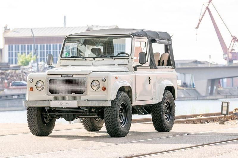 Weiß Gebraucht 2004 Land Rover Defender SUV | 48.900 € - Bild 1/4