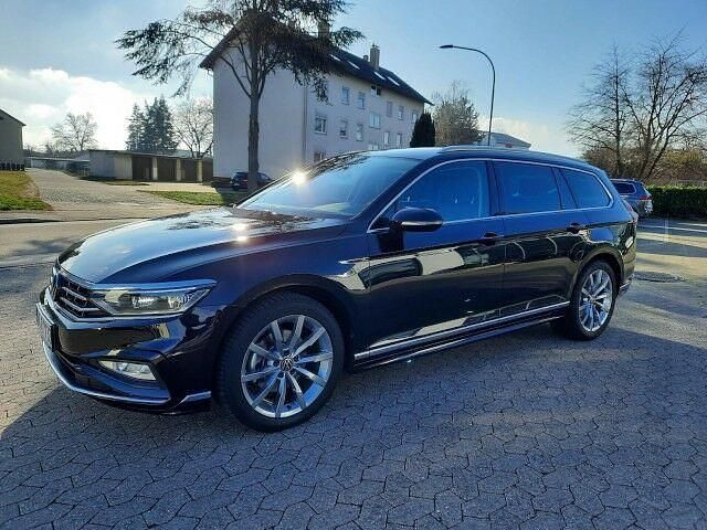 Gebraucht VW Passat Elegance 200 PS (147 kW) 2021 Schwarz Kombi