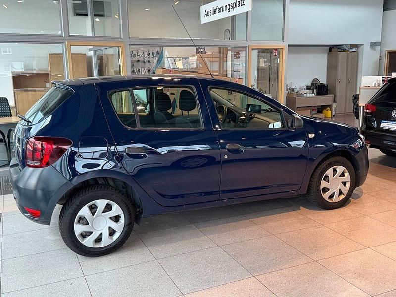 Gebraucht Dacia Sandero Acces 73 PS (53 kW) 2019 Blau Limousine