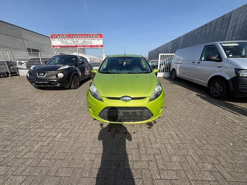 Gebraucht Ford Fiesta Trend 90 PS (66 kW) 2009 Blau Kleinwagen