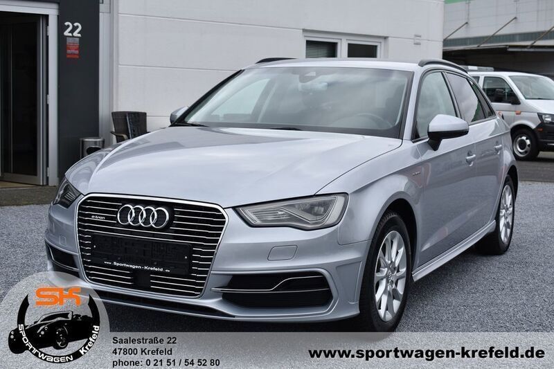 Florettsilber metallic Gebraucht 2016 Audi A3 Sportback e-tron Attraction Limousine | 16.999 € (Guter Preis) - Bild 1/3