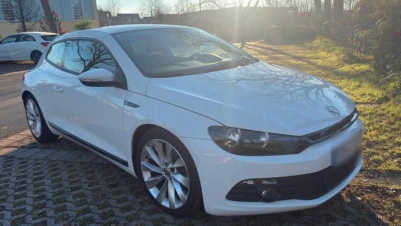 Gebraucht VW Scirocco R-line 122 PS (89 kW) 2009 Weiß Coupé