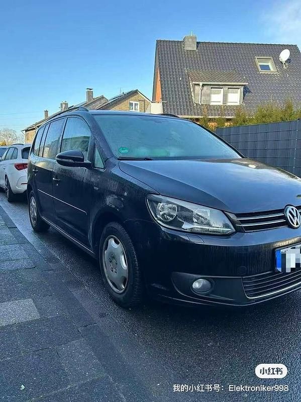 Gebraucht VW Touran Match 105 PS (77 kW) 2012 Schwarz Van / Kleinbus