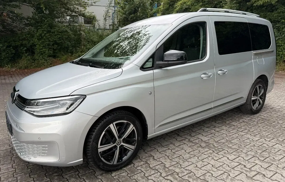 Gebraucht VW Caddy Style 122 PS (89 kW) 2021 Silber Van / Kleinbus