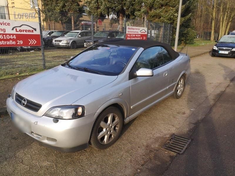 Gebraucht Opel Astra Cabriolet 125 PS (91 kW) 2003 Silber Cabrio