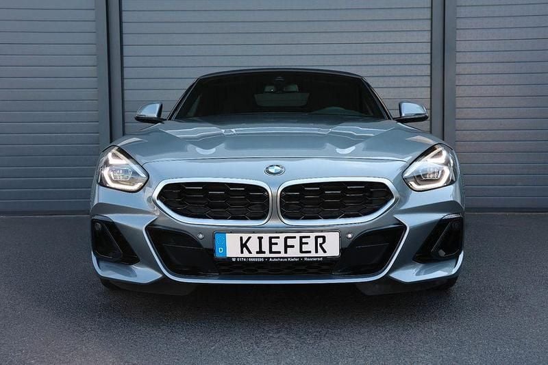 Gebraucht BMW Z4 Performance 258 PS (189 kW) 2025 Grau Cabrio