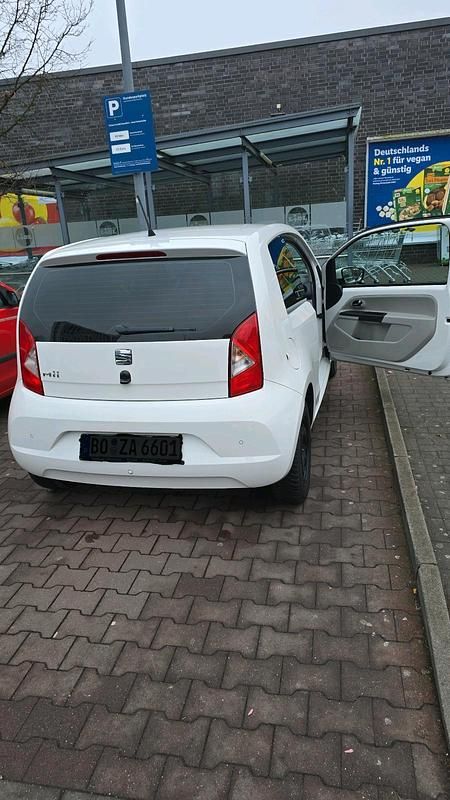 Weiß Gebraucht 2017 Seat Mii Kleinwagen | 4.999 € (Guter Preis) - Bild 1/4
