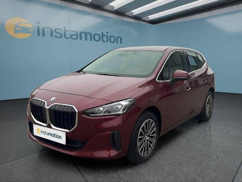Rot Gebraucht 2023 BMW 218 Active Tourer Van / Kleinbus | 27.349 € (Fairer Preis) - Bild 1/4