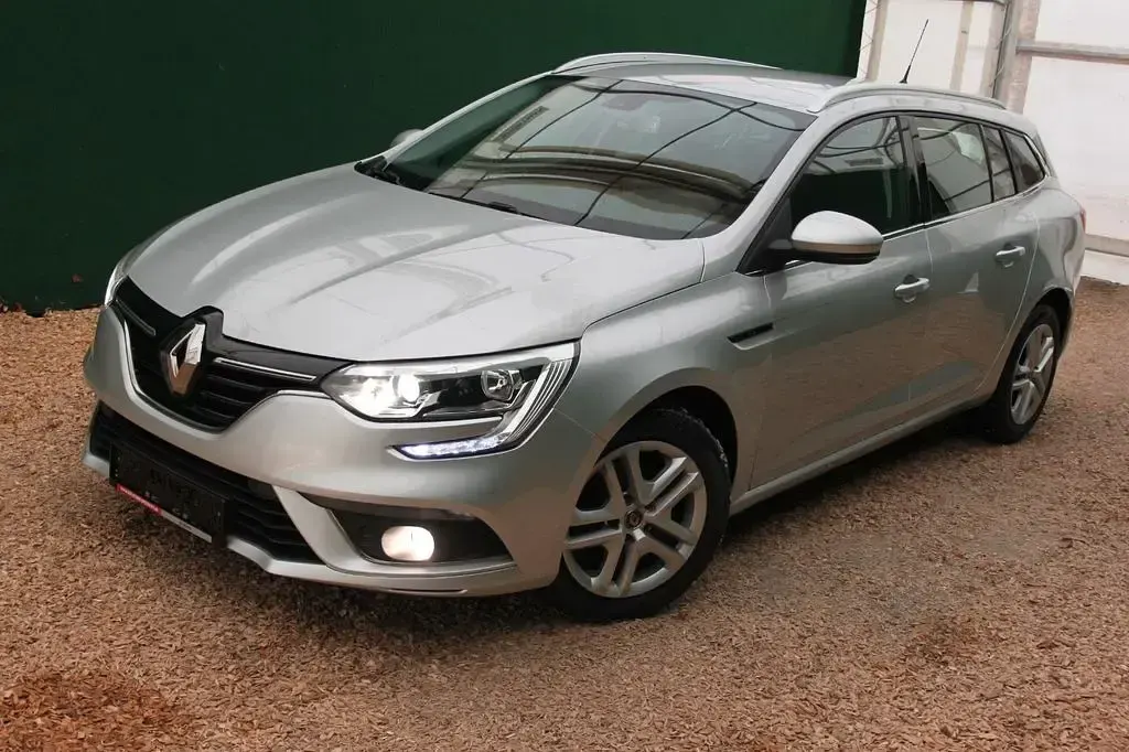 Gebraucht Renault Mégane 132 PS (97 kW) 2018 Grau Limousine