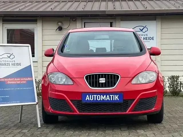 Używany Seat Altea 105 KM (77 kW) 2011 Czerwony Hatchback