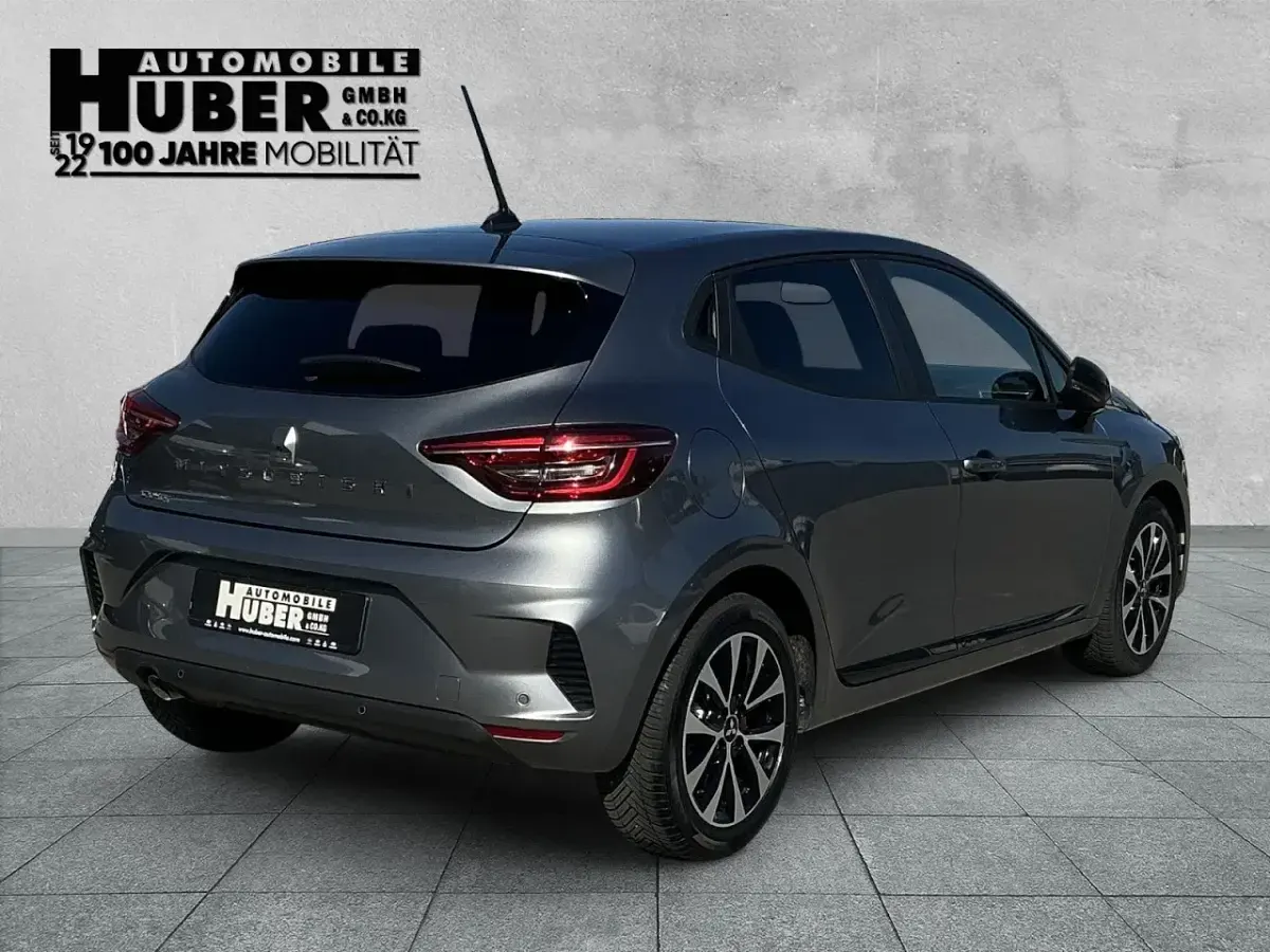 Gebraucht Mitsubishi Colt Plus 67 PS (49 kW) 2024 Grau metallic Kleinwagen