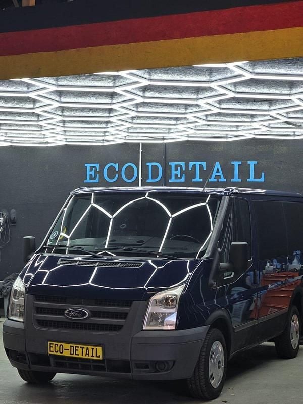 Blau Gebraucht 2010 Ford Transit Van / Kleinbus | 7.099 € (Etwas zu teuer) - Bild 1/4