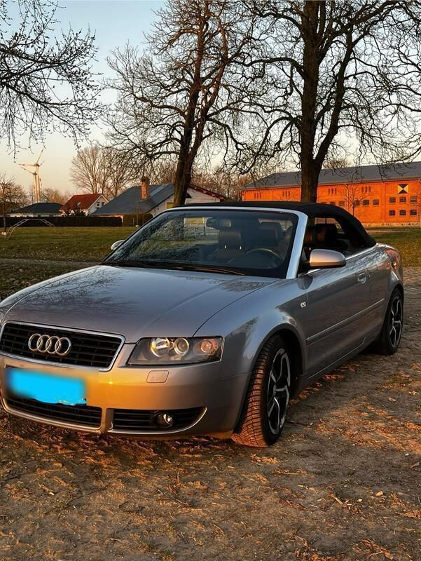 Grau Gebraucht 2006 Audi A4 Cabriolet Cabrio | 4.499 € (Superpreis) - Bild 1/4