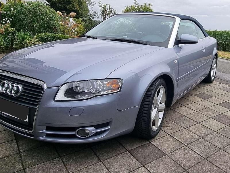 Grau Gebraucht 2008 Audi A4 Cabriolet Cabrio | 6.000 € - Bild 1/4