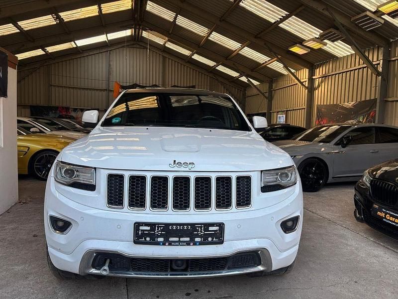 Gebraucht Jeep Grand Cherokee Overland 250 PS (183 kW) 2016 Weiß SUV