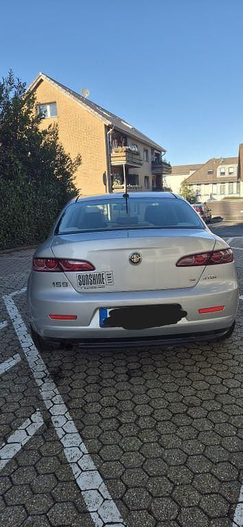 Gebraucht Alfa Romeo 159 116 PS (85 kW) 2009 Silber Limousine