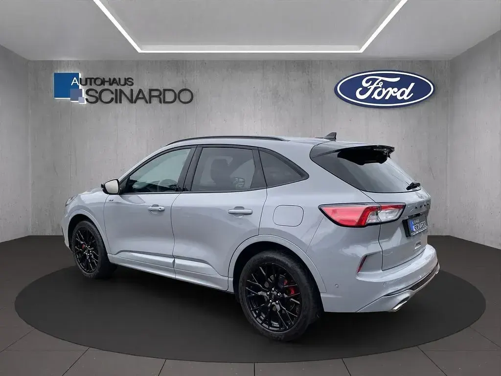 Gebraucht Ford Kuga 190 PS (139 kW) 2024 Grau SUV
