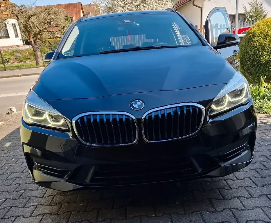 Gebraucht BMW 225 iPerformance 224 PS (164 kW) 2018 Schwarz Van / Kleinbus