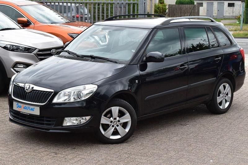 Schwarz Gebraucht 2013 Skoda Fabia Fresh Kombi | 2.990 € (Guter Preis) - Bild 1/4