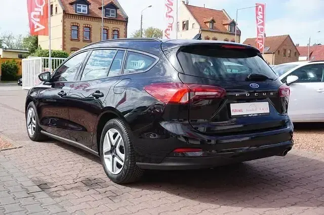 Używany Ford Focus 125 KM (91 kW) 2022 Czarny Kombi
