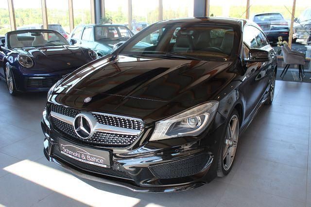 Schwarz Gebraucht 2015 Mercedes CLA180 Shooting Brake AMG line Kombi | 17.990 € (Etwas zu teuer) - Bild 1/4