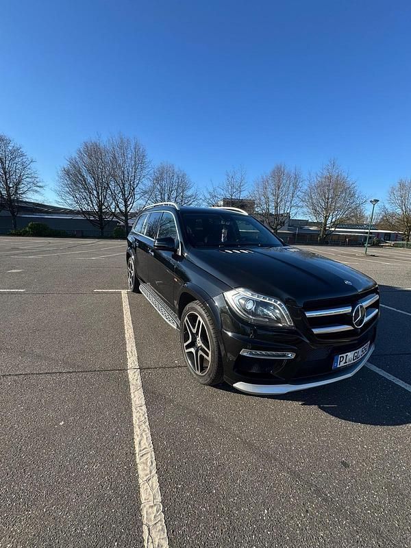 Schwarz Gebraucht 2014 Mercedes GL550 SUV | 27.500 € - Bild 1/4