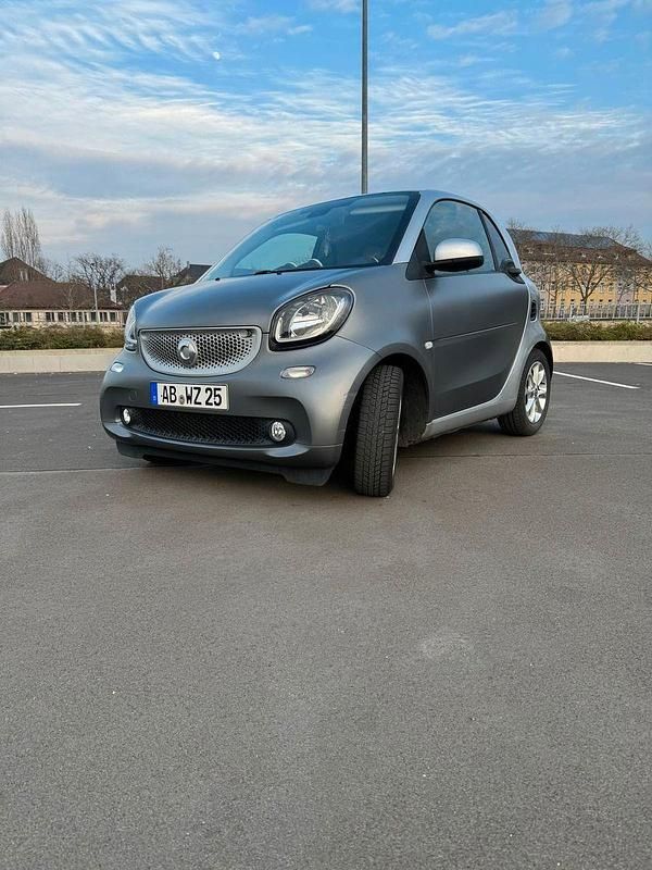 Grau Gebraucht 2014 Smart ForTwo Coupé Passion Coupé | 7.500 € (Etwas zu teuer) - Bild 1/4