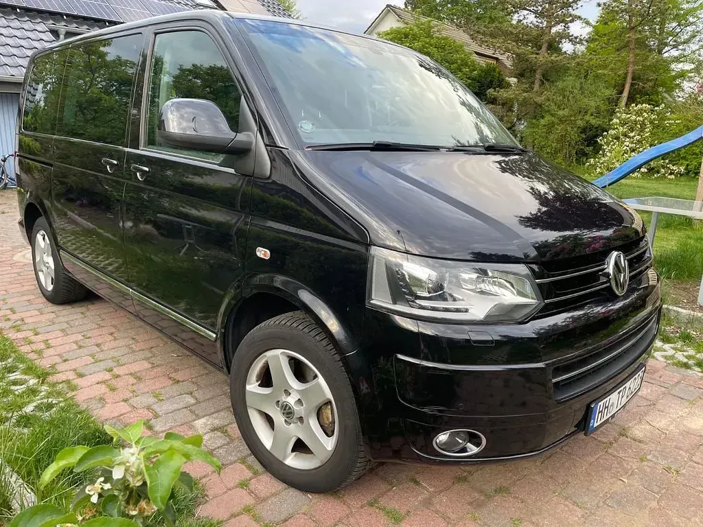 Gebraucht VW Multivan 179 PS (131 kW) 2014 Schwarz Van / Kleinbus