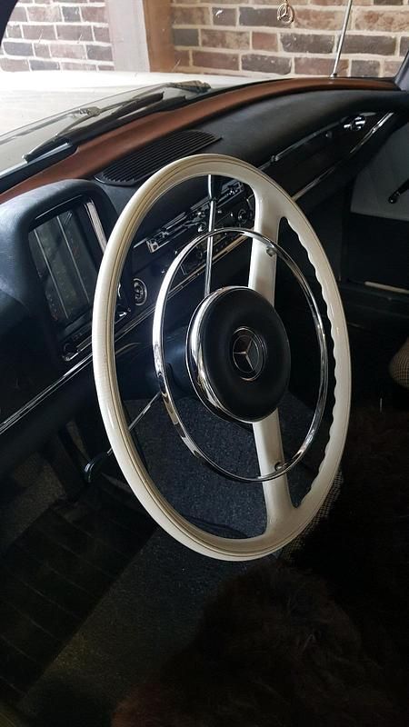 Gebraucht Mercedes 220 95 PS (69 kW) 1963 Grau Limousine