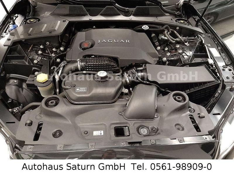 Gebraucht Jaguar XJ Premium Luxury 275 PS (202 kW) 2011 Schwarz Limousine