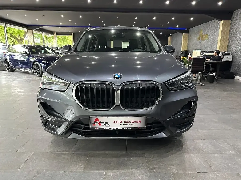 Gebraucht BMW X1 Sport Line 190 PS (139 kW) 2021 Grau SUV