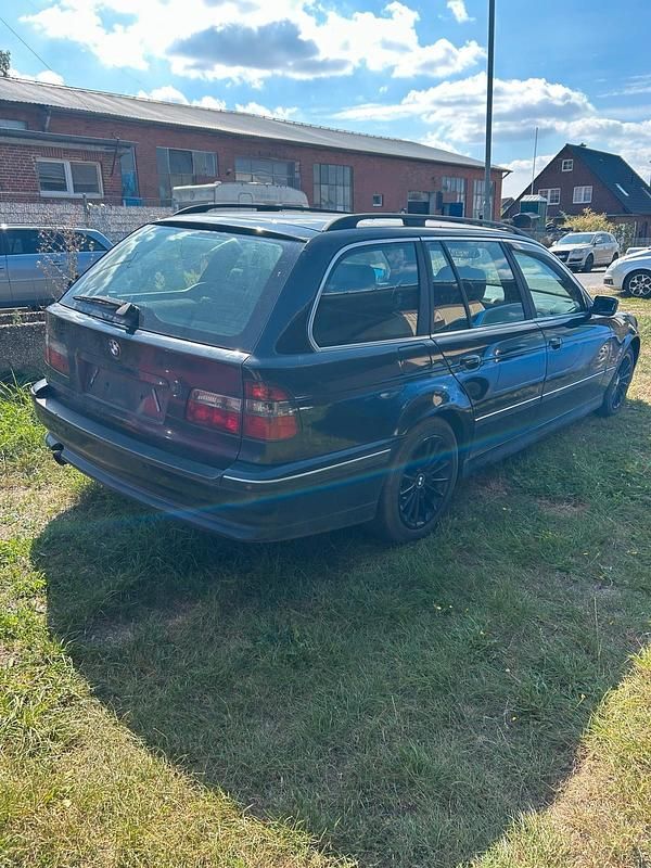Gebraucht 2000 BMW 528 Kombi | 1.199 € - Bild 1/3