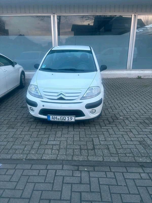 Gebraucht Citroën C3 2008 Weiß Kleinwagen