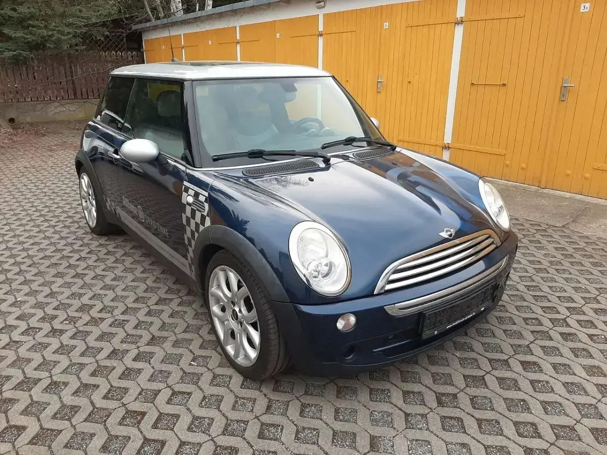 Używany Mini Cooper 116 KM (85 kW) 2006 Niebieski Hatchback