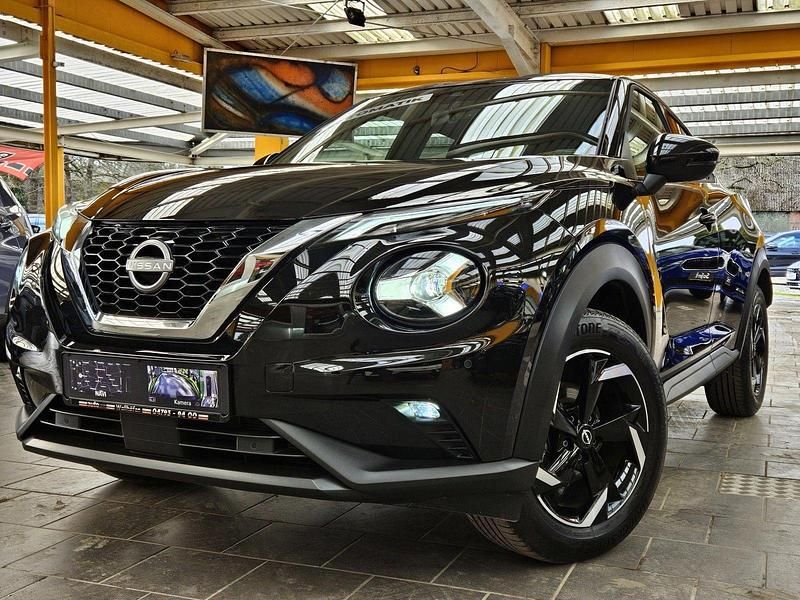 Schwarz Gebraucht 2024 Nissan Juke N-Connecta SUV | 20.975 € (Fairer Preis) - Bild 1/3