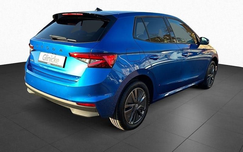 Neu Skoda Fabia Tour 95 PS (69 kW) 2026 Blau Limousine