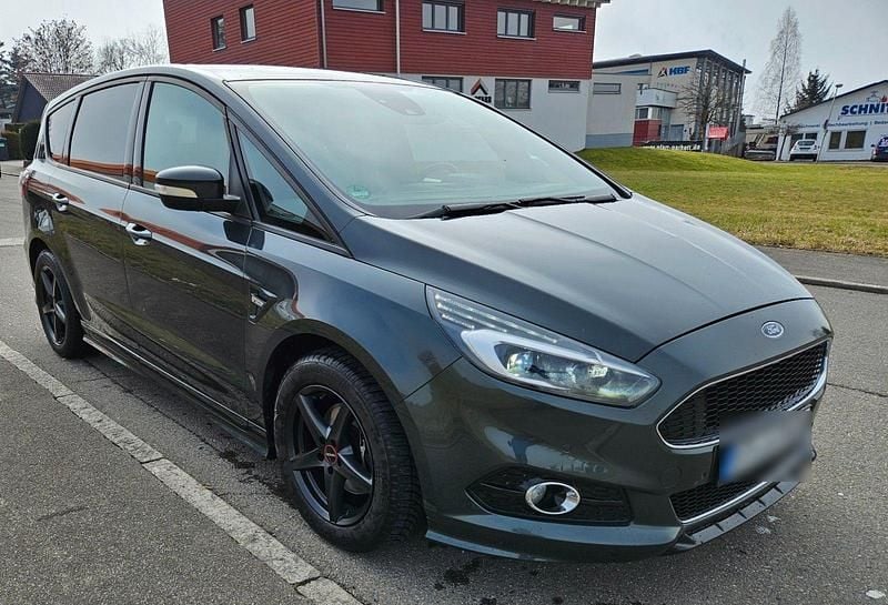Gebraucht Ford S-MAX ST-Line 190 PS (139 kW) 2018 Grün Van / Kleinbus