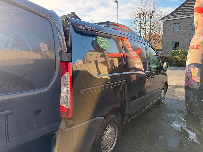 Gebraucht Citroën Jumpy 150 PS (110 kW) 2016 Schwarz Van / Kleinbus