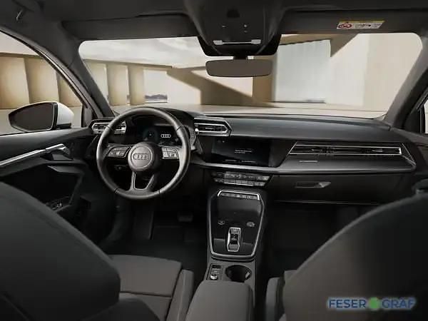 Gebraucht Audi A3 Ambiente 204 PS (150 kW) 2025 Arkonaweiß Limousine