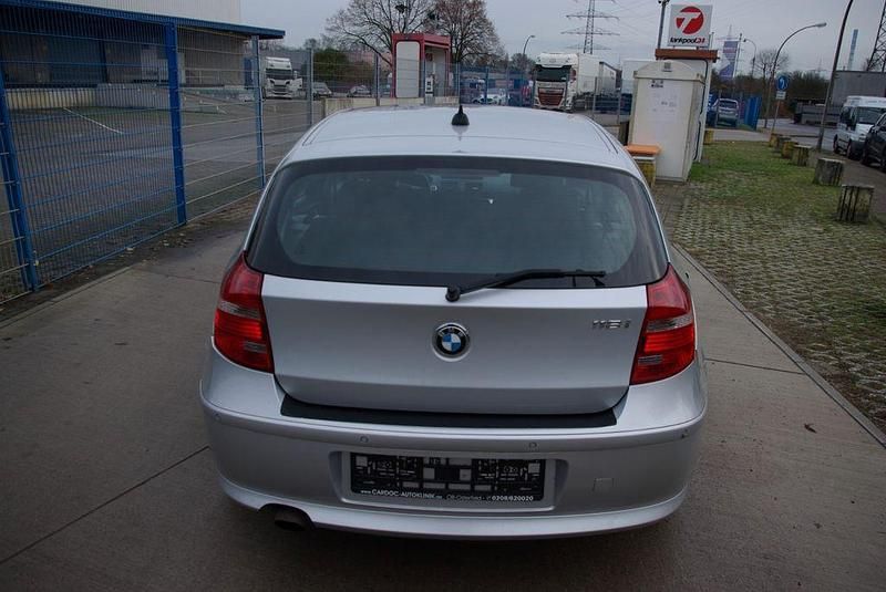 Gebraucht BMW 118 Advantage 143 PS (105 kW) 2010 Silber Kleinwagen