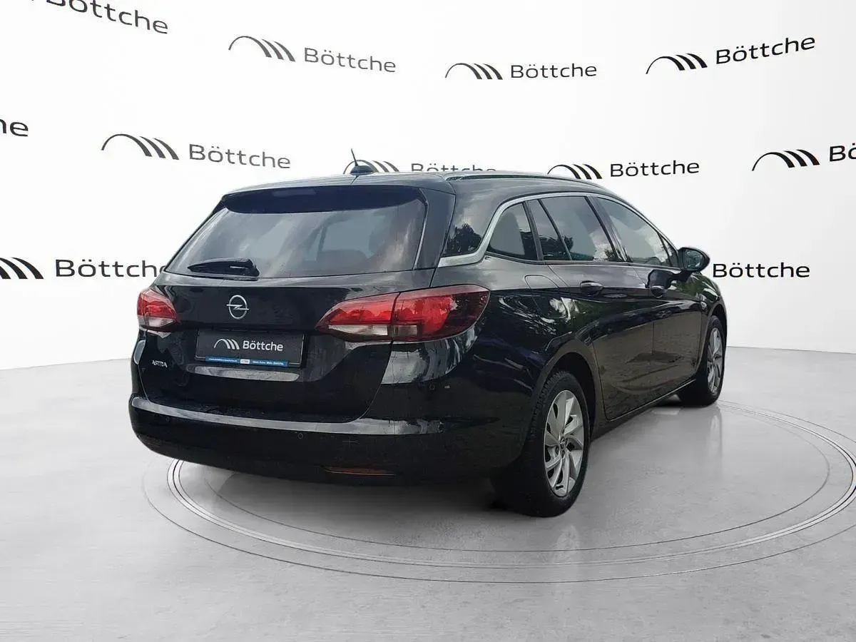 Gebraucht Opel Astra 145 PS (106 kW) 2022 Schwarz Kleinwagen