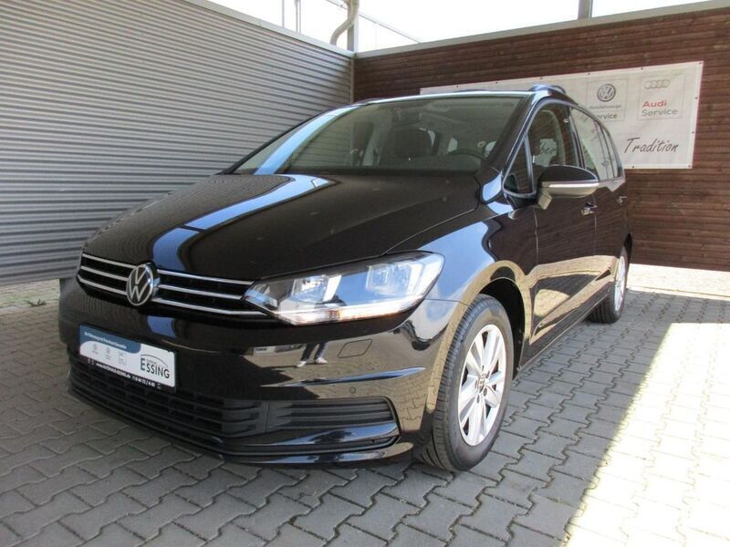 Gebraucht VW Touran Comfortline 150 PS (110 kW) 2021 Schwarz Van / Kleinbus
