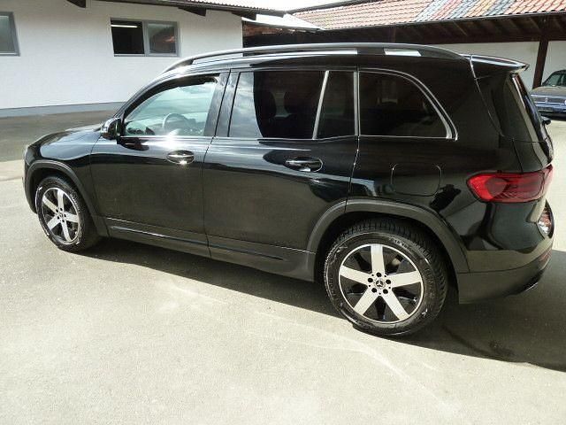 Gebraucht Mercedes GLB220 Night 190 PS (139 kW) 2024 Schwarz SUV