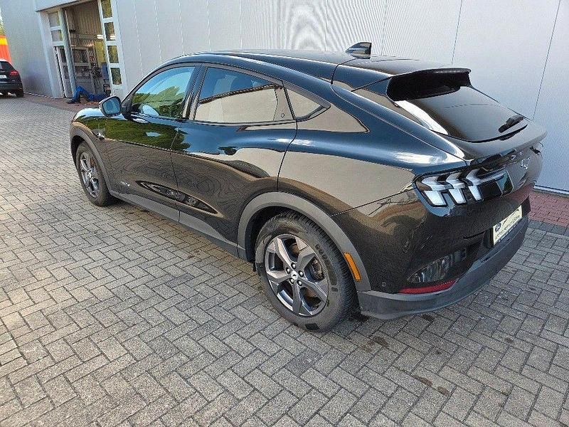 Gebraucht Ford Mustang Mach-E Basis 216 kW (294 PS) 2021 Schwarz SUV