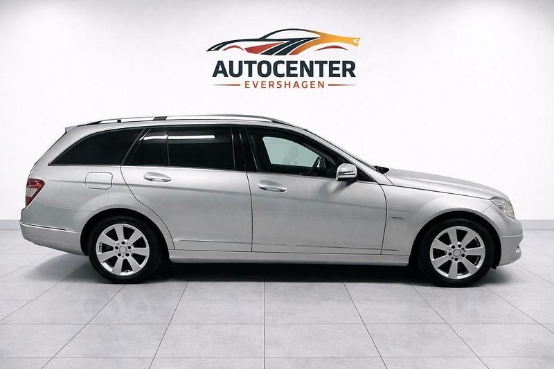Gebraucht Mercedes C180 156 PS (114 kW) 2010 Silber Kombi