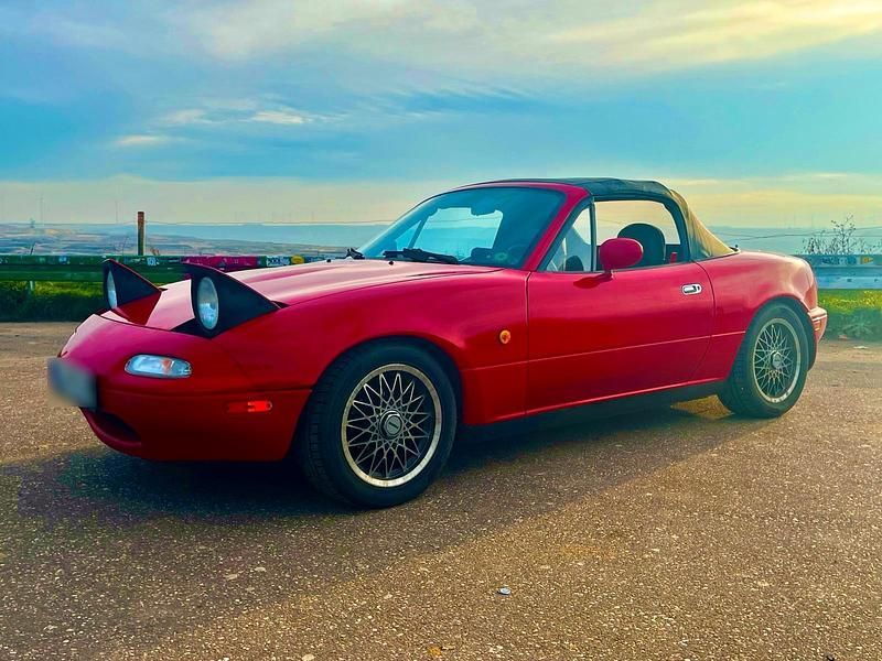 Gebraucht Mazda MX5 116 PS (85 kW) 1992 Rot Cabrio