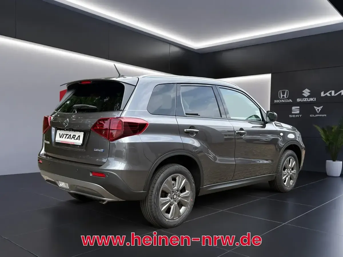 Gebraucht Suzuki Vitara Comfort+ 110 PS (80 kW) 2026 Grau SUV